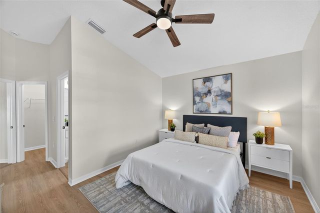 2702 W SAINT JOHN STREET, Tampa, FL 33607