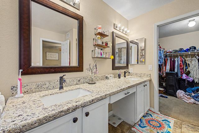 1465 N AVOCA --, Mesa, AZ 85207