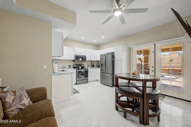 1465 N AVOCA --, Mesa, AZ 85207