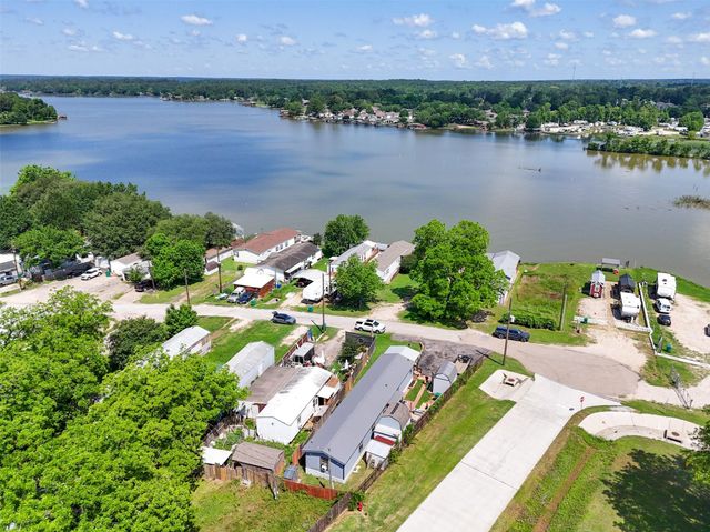 13236 Enchanted Vista, Willis, TX 77318