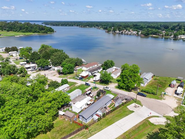 13236 Enchanted Vista, Willis, TX 77318