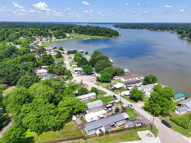 13236 Enchanted Vista, Willis, TX 77318
