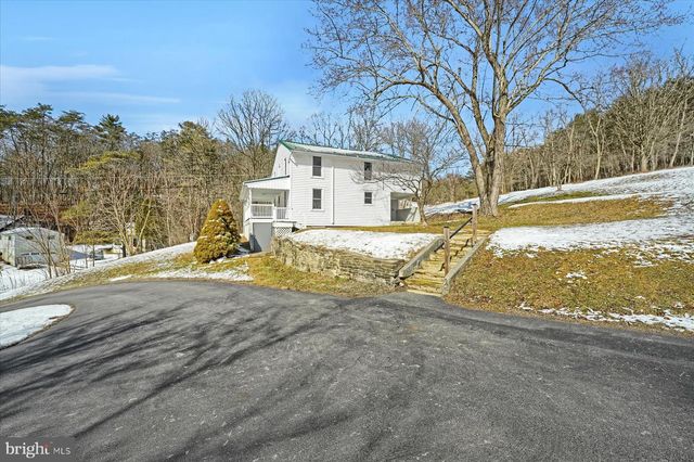 117 DRY TOP RD, Bellefonte, PA 16823