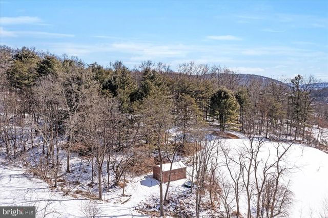 117 DRY TOP RD, Bellefonte, PA 16823