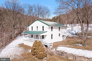 117 DRY TOP RD, Bellefonte, PA 16823