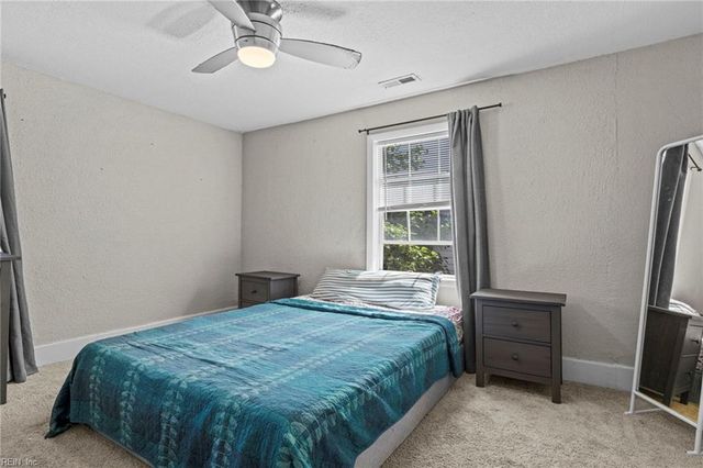2105 Portlock Rd, Chesapeake, VA 23324