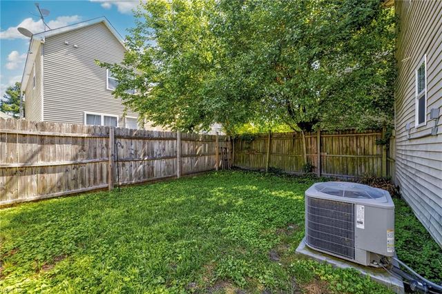 2105 Portlock Rd, Chesapeake, VA 23324