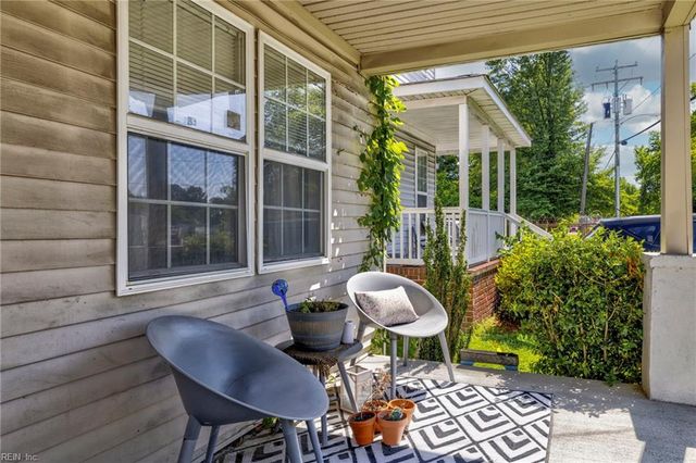 2105 Portlock Rd, Chesapeake, VA 23324