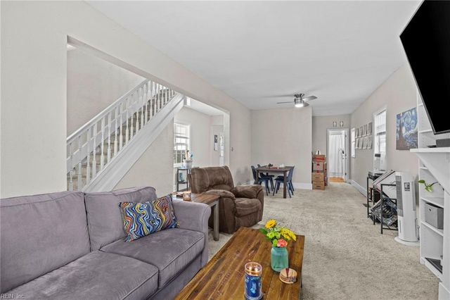 2105 Portlock Rd, Chesapeake, VA 23324