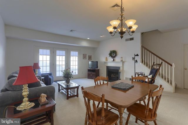 1935 LIMESTONE DR, Hummelstown, PA 17036