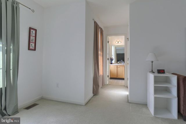 1935 LIMESTONE DR, Hummelstown, PA 17036