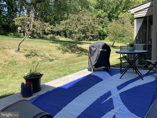 1935 LIMESTONE DR, Hummelstown, PA 17036