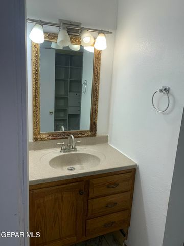 10137 HONOLULU Drive, El Paso, TX 79925