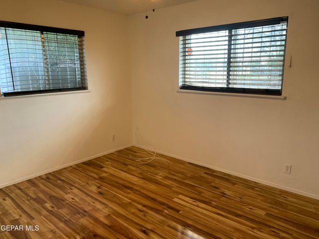 10137 HONOLULU Drive, El Paso, TX 79925