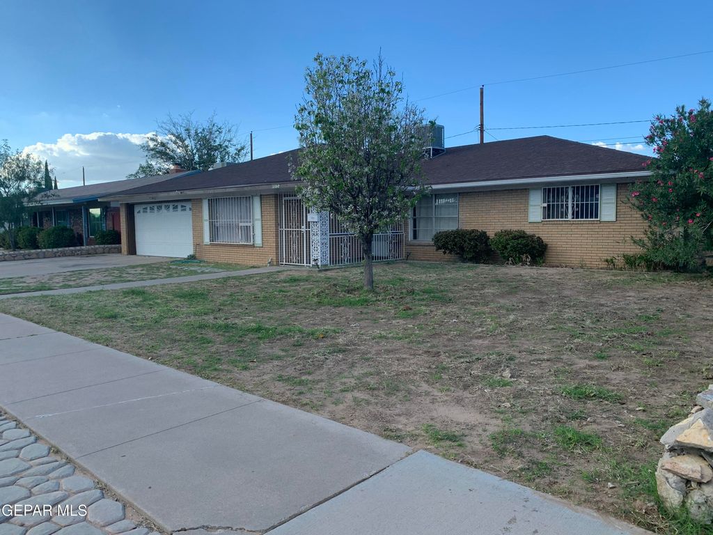 10137 HONOLULU Drive, El Paso, TX 79925