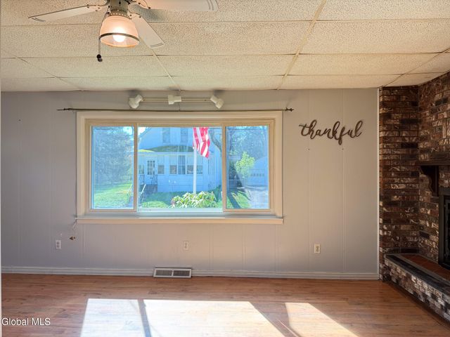 378 Bradford Road, Schenectady, NY 12304
