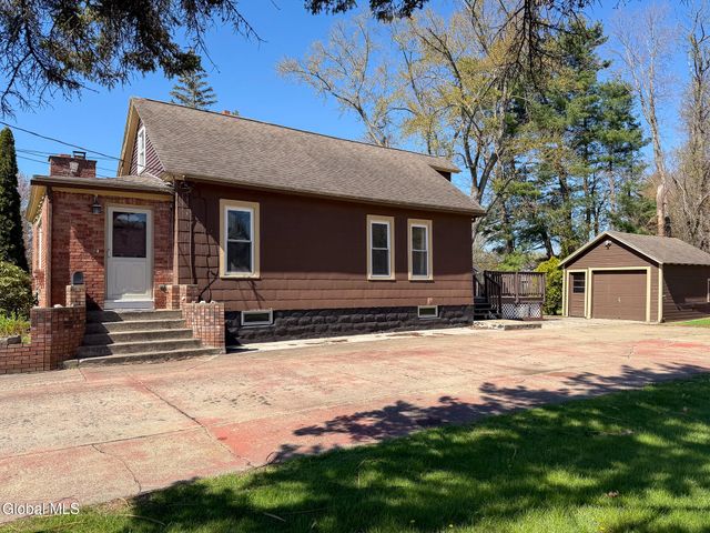 378 Bradford Road, Schenectady, NY 12304