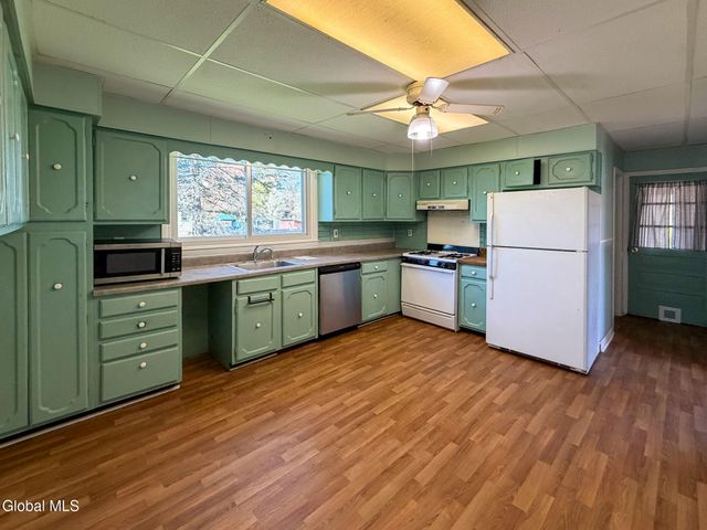 378 Bradford Road, Schenectady, NY 12304