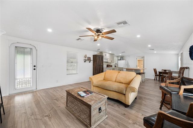 4218 LAKE HANCOCK ROAD, Lakeland, FL 33812