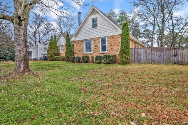 4855 Shoshone Dr, Old Hickory, TN 37138