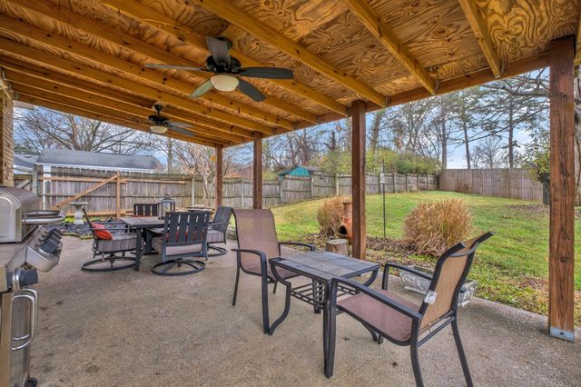 4855 Shoshone Dr, Old Hickory, TN 37138