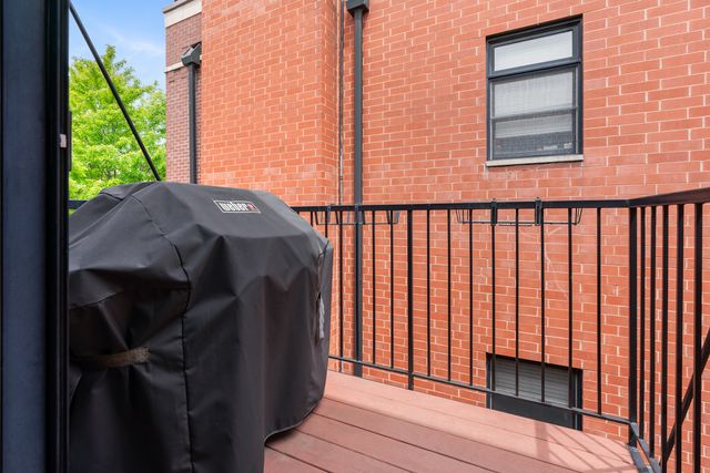929 W George Street 3, Chicago, IL 60657