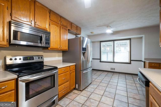 484 Cana Of Galilee Court, Tucker, GA 30084