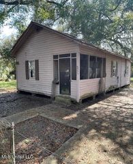 1333 19th Street, Gulfport, MS 39501