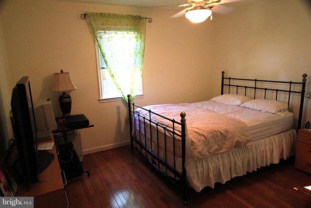 135 EATON DR, Wayne, PA 19087
