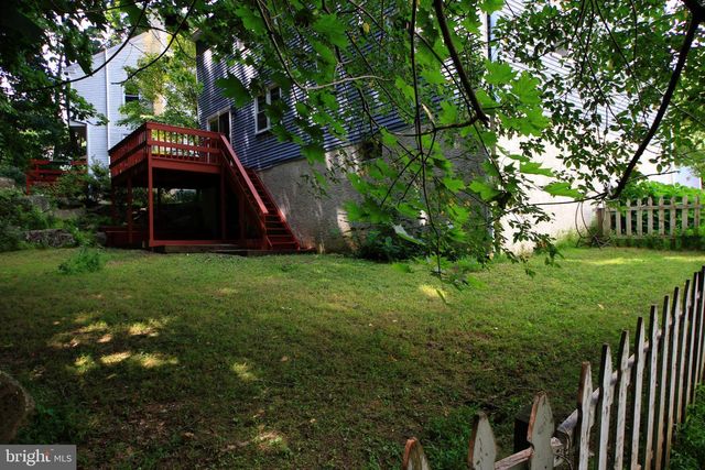 135 EATON DR, Wayne, PA 19087