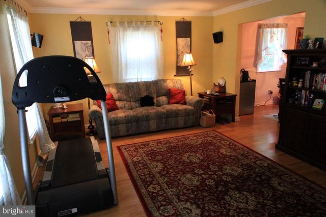 135 EATON DR, Wayne, PA 19087