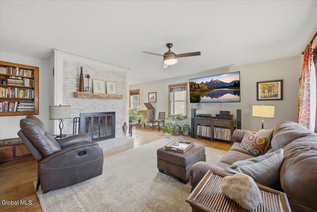 4 Washburn Street, South Glens Falls, NY 12803