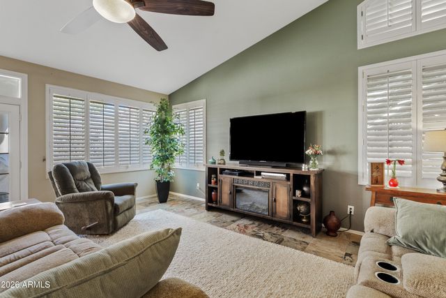 550 S OAK Street, Gilbert, AZ 85233