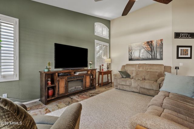 550 S OAK Street, Gilbert, AZ 85233