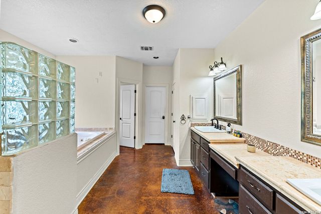 17132 BANDERA RD, Helotes, TX 78023