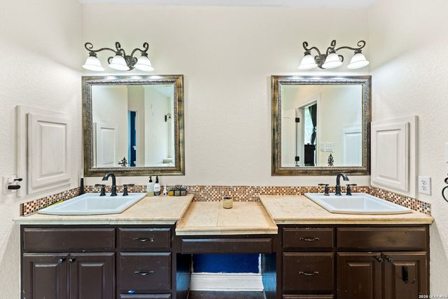 17132 BANDERA RD, Helotes, TX 78023