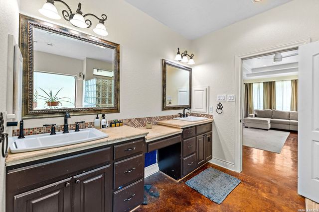 17132 BANDERA RD, Helotes, TX 78023