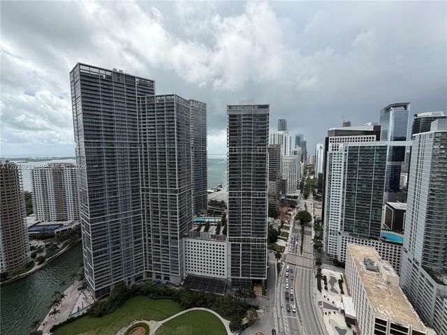 200 Biscayne Boulevard Way 4104, Miami, FL 33131