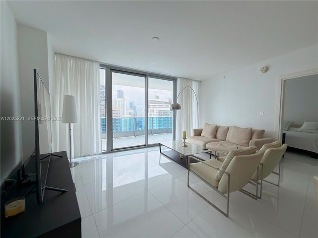 200 Biscayne Boulevard Way 4104, Miami, FL 33131
