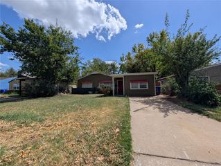 1614 Iowa Street, Norman, OK 73069