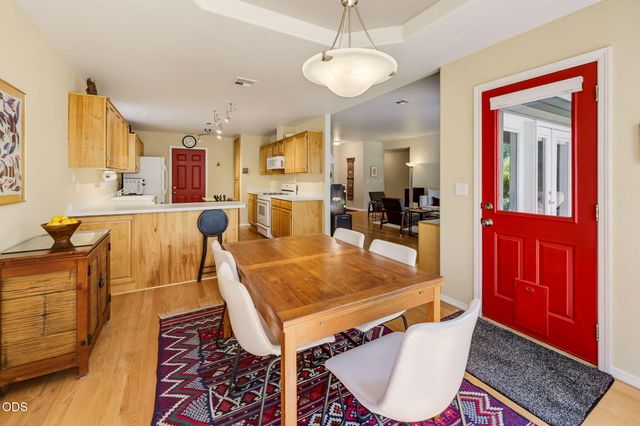 2148 Birchwood Lane, Ashland, OR 97520