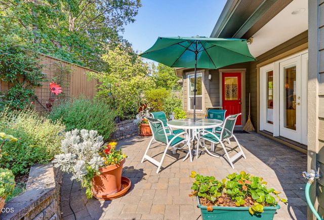 2148 Birchwood Lane, Ashland, OR 97520