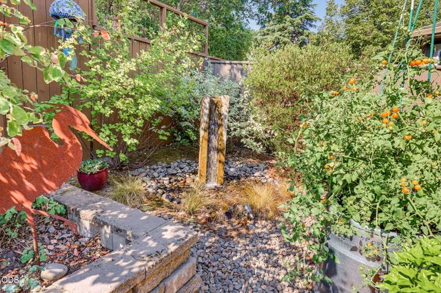 2148 Birchwood Lane, Ashland, OR 97520