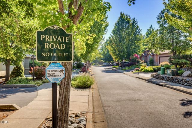 2148 Birchwood Lane, Ashland, OR 97520