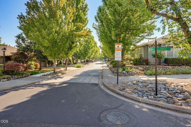 2148 Birchwood Lane, Ashland, OR 97520