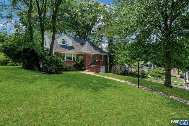616 Rutland Avenue, Teaneck, NJ 07666