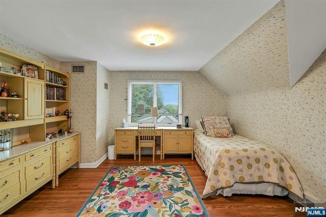 616 Rutland Avenue, Teaneck, NJ 07666
