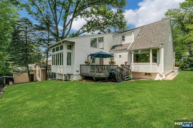 616 Rutland Avenue, Teaneck, NJ 07666