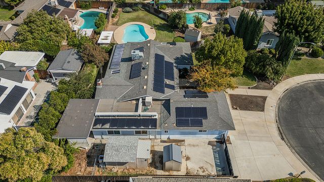 1895 Dennis Avenue, Clovis, CA 93611