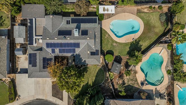 1895 Dennis Avenue, Clovis, CA 93611